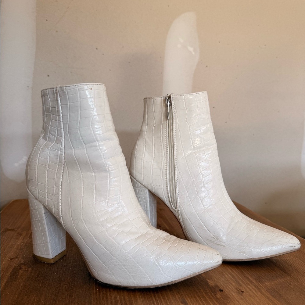 SHEIN White Textured Ankle Boots